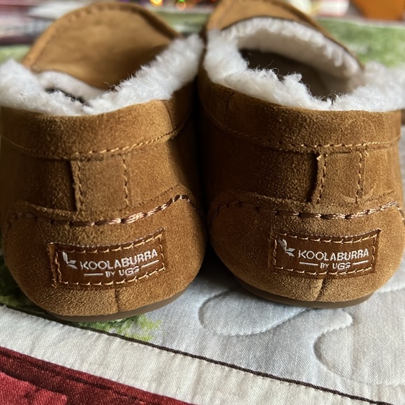 Koolaburra  UGG Sz 5. NEW NEVER WORN - Picture 4 of 4
